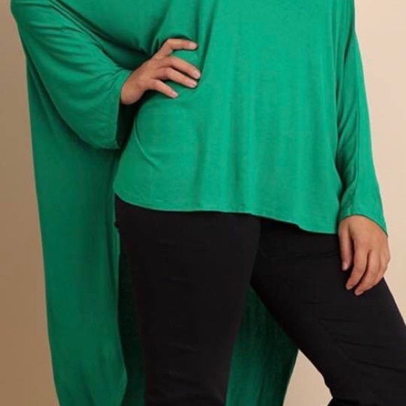 Umgee Hi-Lo top - Picture 3 of 3